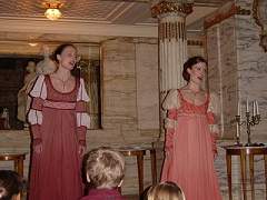 Les chanteuses r�p�tent.